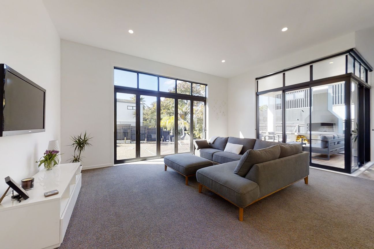 Discover the Perfect Blend of Space and Style with the Mahurangi 233! - Vista 5
