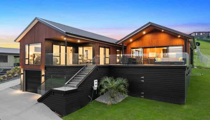 4 Aquarius Lane, Langs Beach