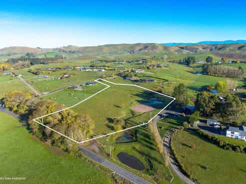 18 JG Wilson Drive, Waipukurau