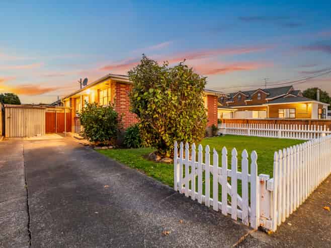 1/6 Oxford Crescent, Ebdentown