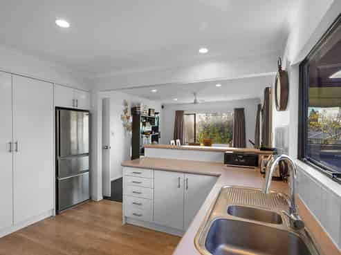 43 Western Heights Drive, Western Heights