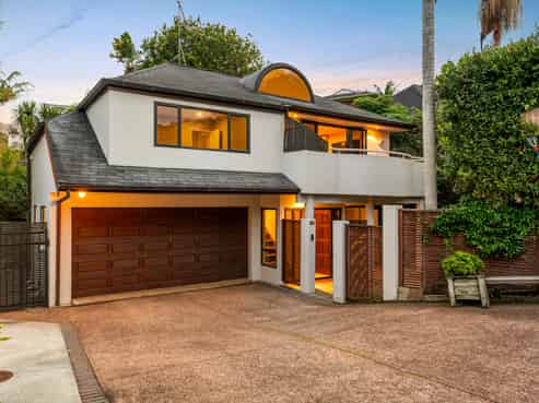 2/24 Heathcote Road, Castor Bay