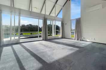 1/22 Craig Road, Milford
