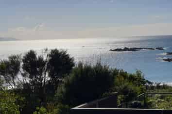 21 Kayes Crescent - Little Bay Coromandel, Waikawau