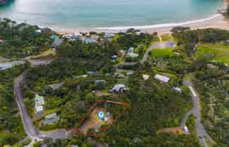 21 Kayes Crescent - Little Bay Coromandel, Waikawau
