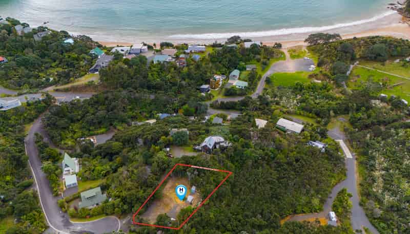 21 Kayes Crescent - Little Bay Coromandel, Waikawau