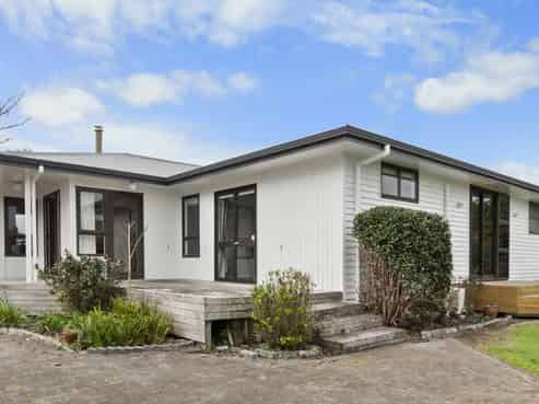 78 Enderley Avenue, Enderley