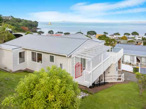 24A Zita Avenue, Matakatia