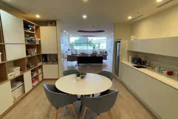 85M² OFFICE - CAMPBELL TYSON BUSINESS CENTRE
