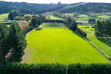 210 Tirohanga Road, NORTH TAIERI