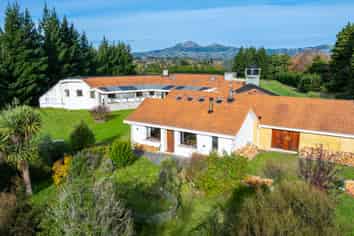 210 Tirohanga Road, NORTH TAIERI