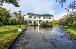 35 Wellesley Avenue, Avenal