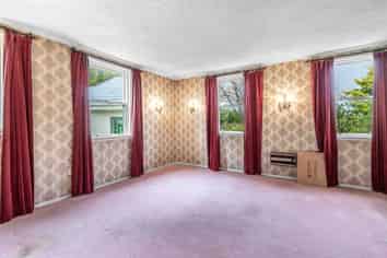 35 Wellesley Avenue, Avenal