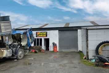 Workshop and Yard Opportunity 