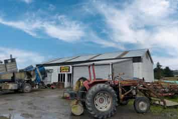 Workshop and Yard Opportunity 