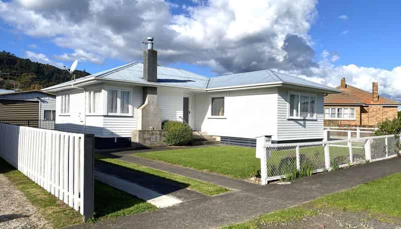 602 Queen Street, Thames