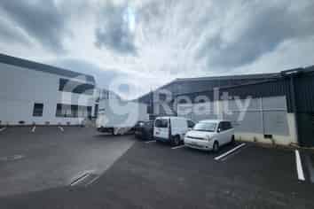 Prime Parnell: Warehouse & Office & Cold Room