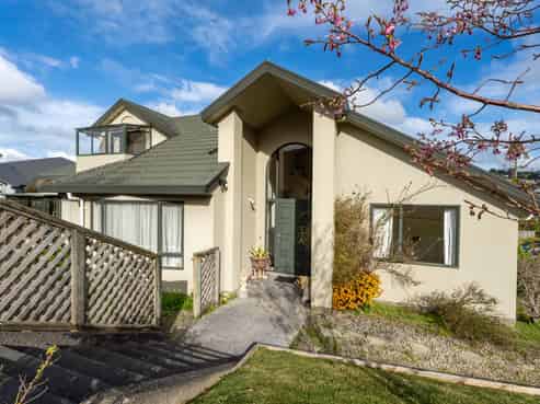 16 Waverton Terrace, Churton Park