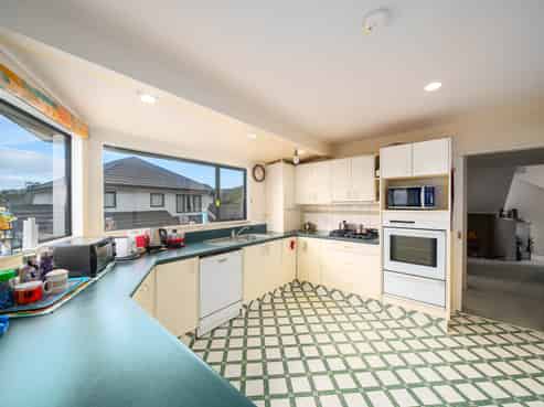 16 Waverton Terrace, Churton Park