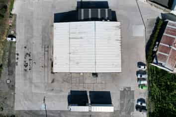 Industrial Warehouse with Offices & c.4,000m² Yard