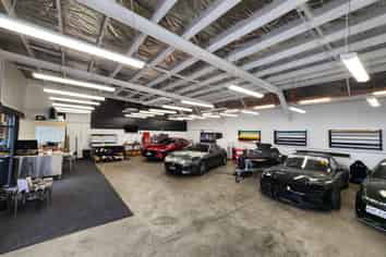 Vacant 170sq m Riccarton Industrial 