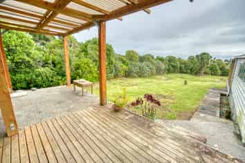 1307 Coast Road, Nine Mile