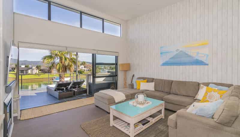 38/73 South Highway - Sovereign Pier, Whitianga