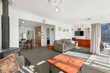 68 Marumaru Street, Marton