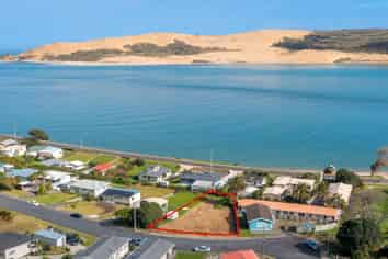 63 Fairlie Crescent, OPONONI