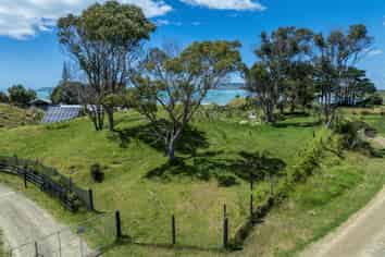 39 Happy Jacks Road, Mahia , Mahia
