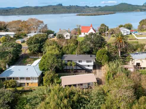 35 Parnell Street, Rawene