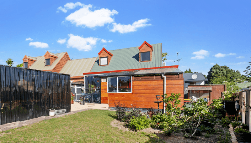 2/8 Leven Lane, Totara Heights