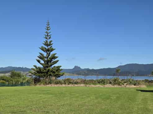 137 Kelly Jade Avenue, Matarangi