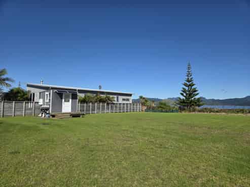 137 Kelly Jade Avenue, Matarangi