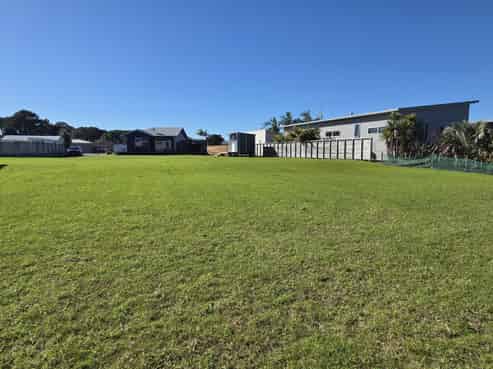 137 Kelly Jade Avenue, Matarangi