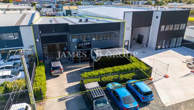 8 Tironui Station Road West, Takanini