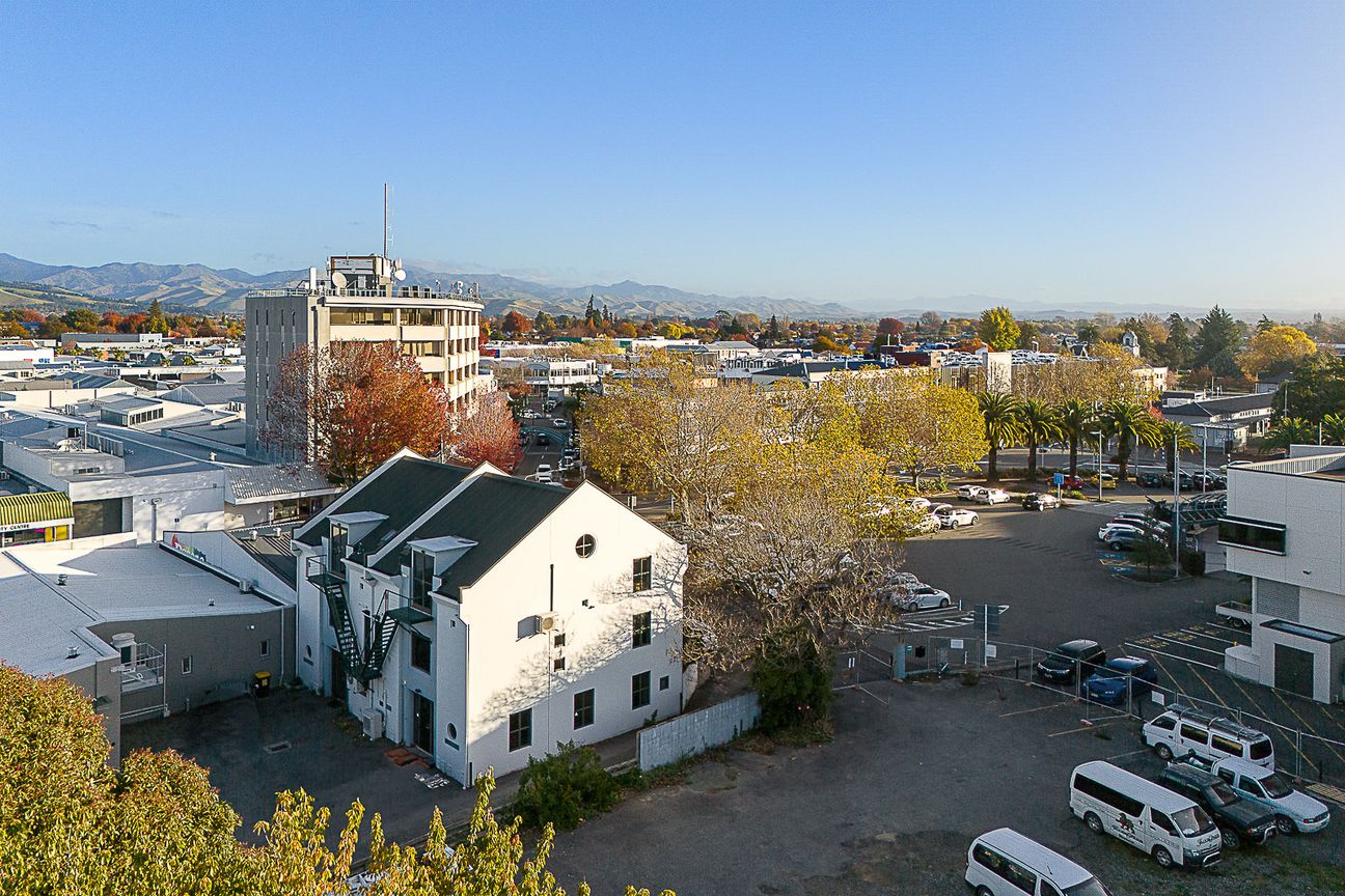 Grab $27k p.a. Office - 2-Year Special! - Vista 6