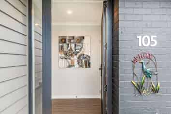105/30 Bob Robertson Drive Woodend, Woodend