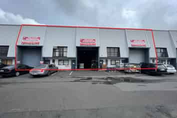 827M² HIGH STUD - 92 STODDARD ROAD
