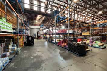 827M² HIGH STUD - 92 STODDARD ROAD
