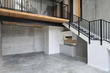 For Sale: 84m2 Industrial Unit