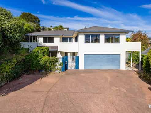 17 Tyrico Close, Unsworth Heights