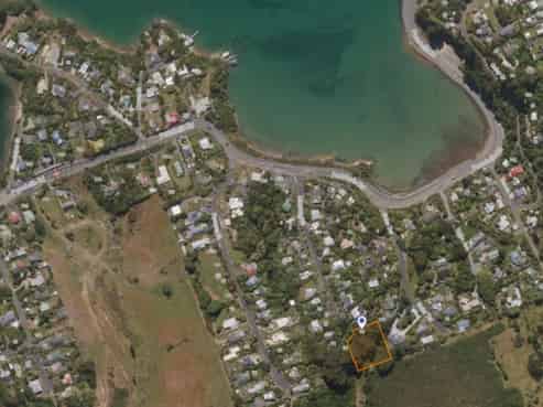 38 Moerangi Street, Broad Bay