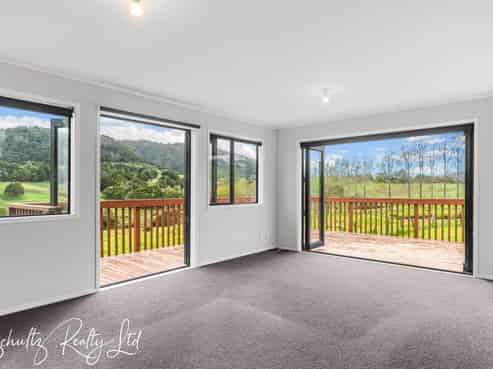 260 Mountain Road, Maungaturoto