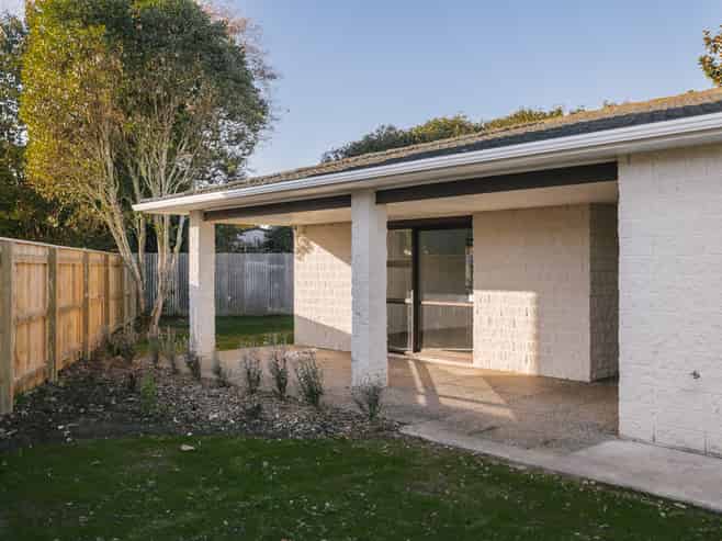 2 Cypress Way , Levin