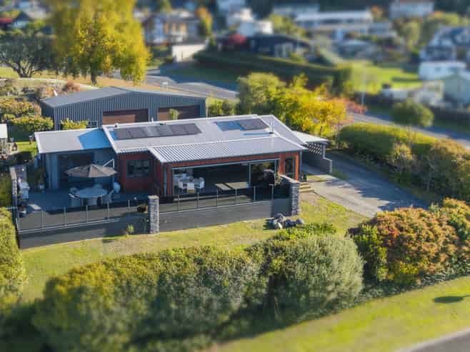 2 Scenic Heights, Acacia Bay
