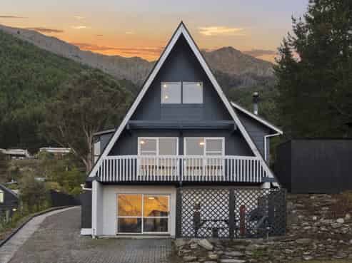 26 Williams Street, Fernhill/Sunshine Bay