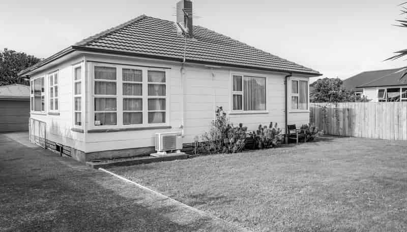 2 Gladstone Street, HAWERA