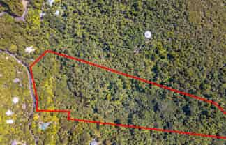 62 Lone Kauri Road, KAREKARE