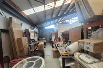 Frontage Showroom or Warehouse